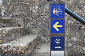 Leia mais sobre o artigo Quando os Caminhos de Compostela e Fátima se Encontram em Portugal
